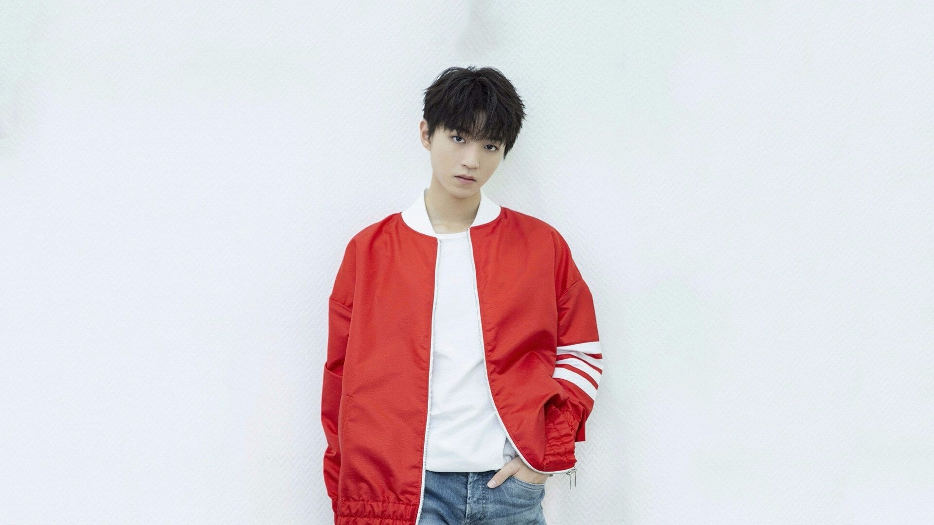 九游娱乐官网 (JIUYOU)-“高新体育中心：羽毛球赛场技术与速度并行”