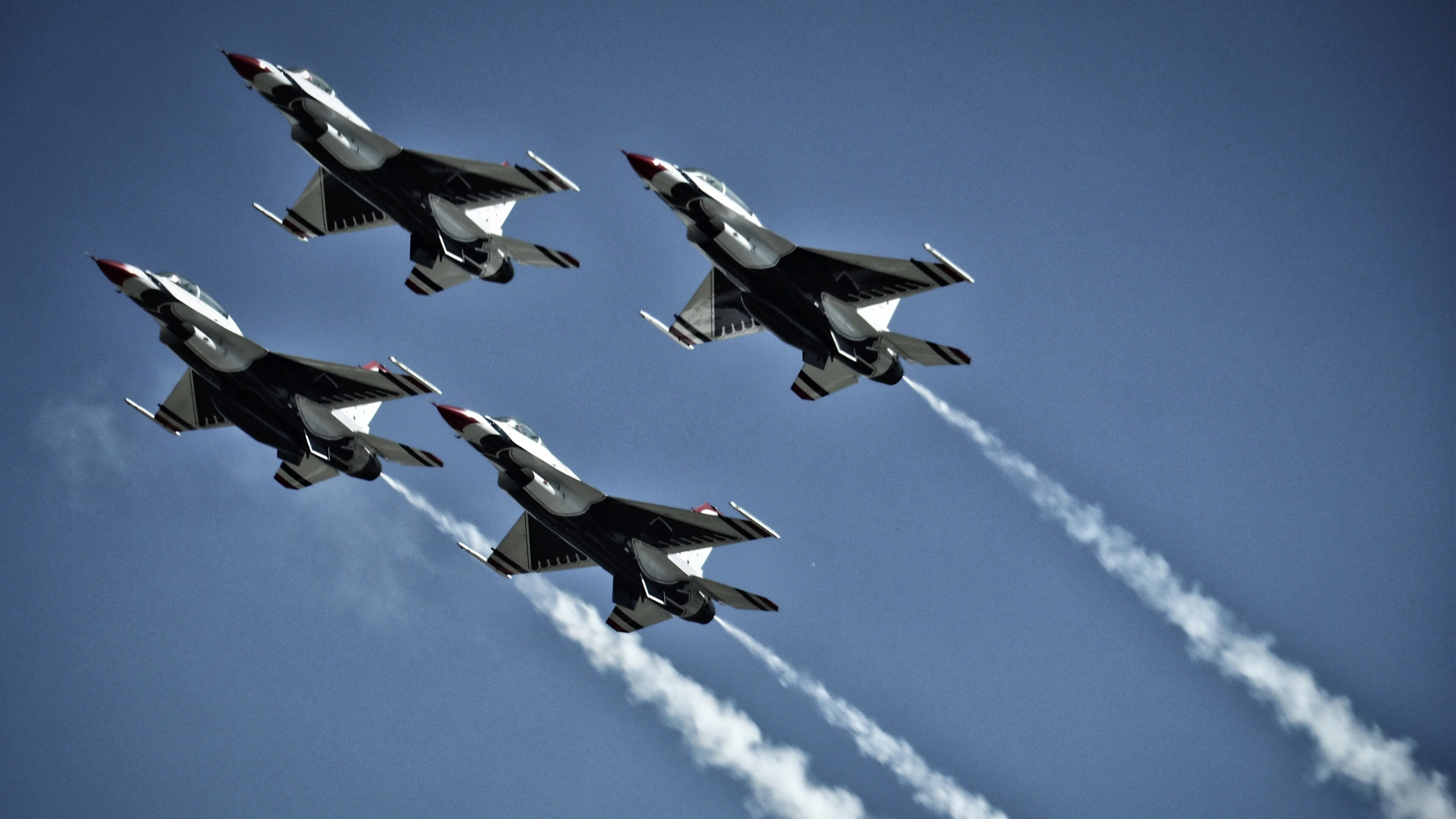 JiuyouAPP下载-五大联赛是否增加双后腰保护中卫站位结构稳定性，五大联赛最强中场